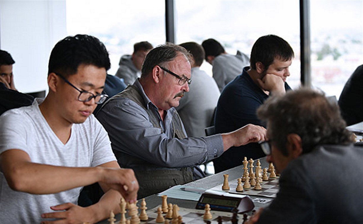 Сахалинец Константин Сек выступает на международном шахматном фестивале