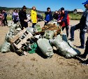 Соревнования по сбору мусора "Чистые острова" прошли в Томари