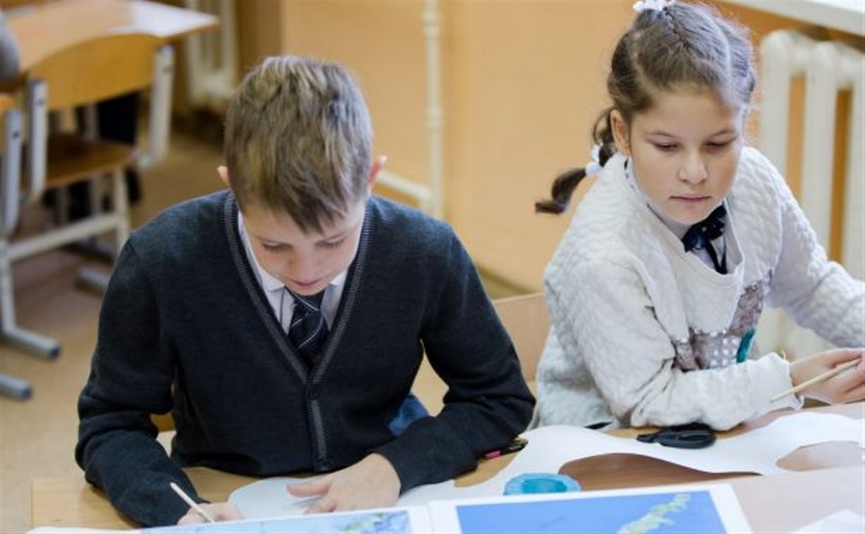 Количество сахалинских школьников на "дистанционке" перевалило за 500