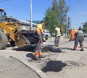 Порядка 60 тысяч квадратных метров дорожного полотна обновили в Южно-Сахалинске