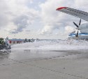 Способы тушения самолета и спасения людей отработали спасатели в аэропорту Южно-Сахалинска