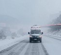 Медики на Сахалине несколько часов пробивались сквозь метель к пациенту