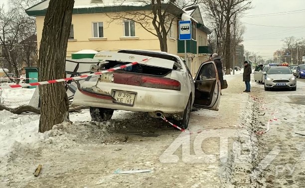 Следком: у водителя, сбившего людей на остановке в Южно-Сахалинске, не было прав