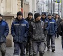 Мигрантов обязали обеспечивать родственников на уровне прожиточного минимума