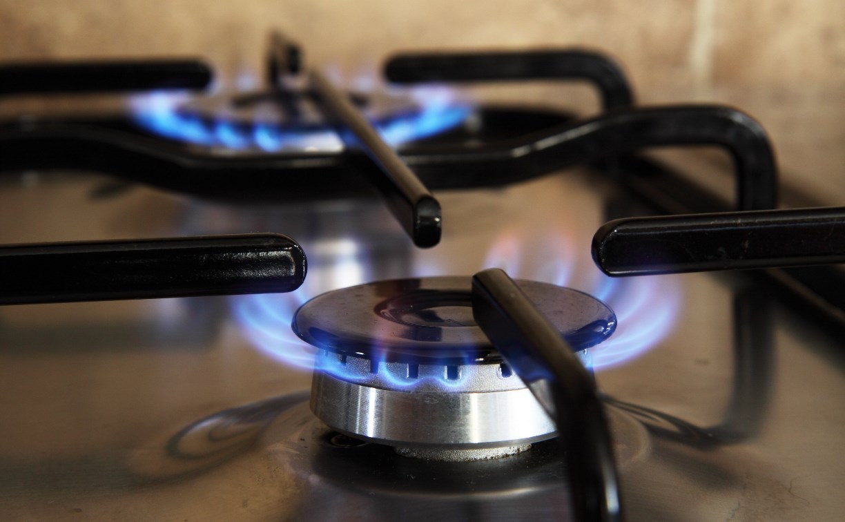 Вторые сутки несколько домов в Ногликах отключены от газа