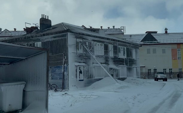 Ветер до 58 м/с заставил дома на Курилах вибрировать: как выглядит город после мощного циклона