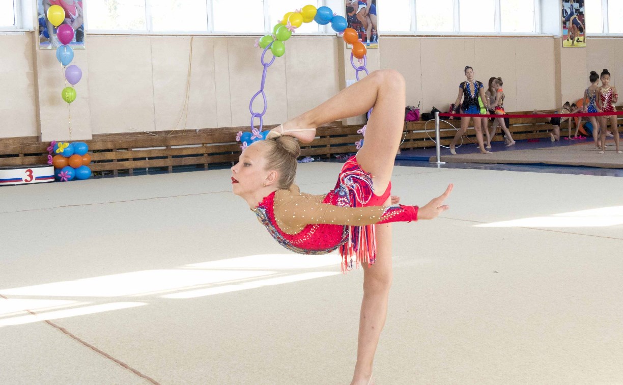 Городские соревнования собрали 170 гимнасток в Южно-Сахалинске 