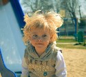 Отщепы, задиры, отломы: оборудование обновят на площадке у детсада в Долинске