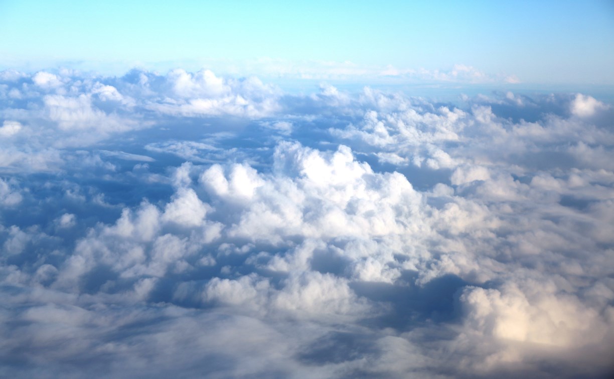 Пронизывающий ветер и снег: синоптики уточнили прогноз погоды на юге Сахалина 14 ноября