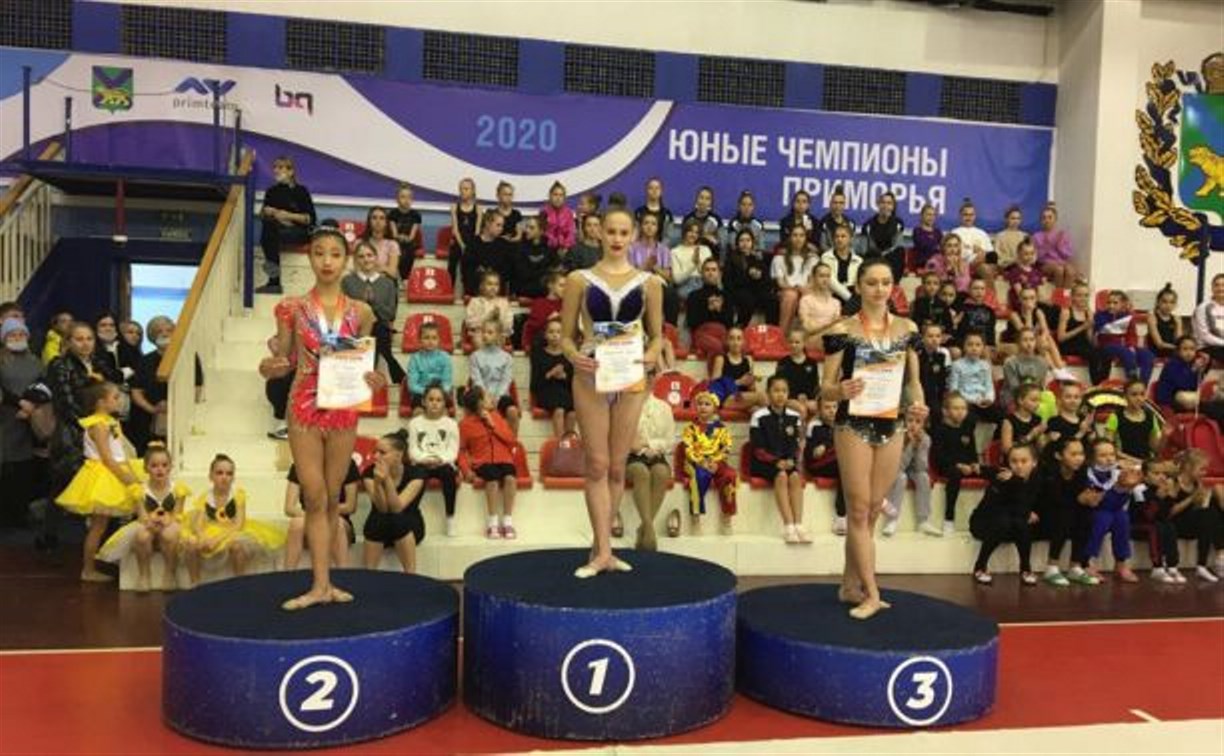 Золото чемпионата ДФО по художественной гимнастике забрала сахалинка
