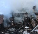 Обгоревшее тело нашли при тушении пожара в Южно-Сахалинске