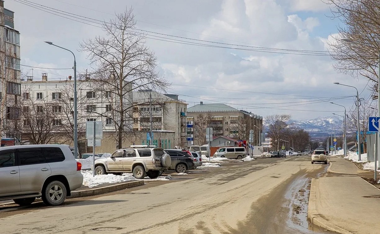 Подрядчики будут вкладывать свои деньги в плохо отремонтированные дороги Южно-Сахалинска