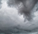 Сильный ветер продолжит бушевать на Курилах - возможны ЧС муниципального характера