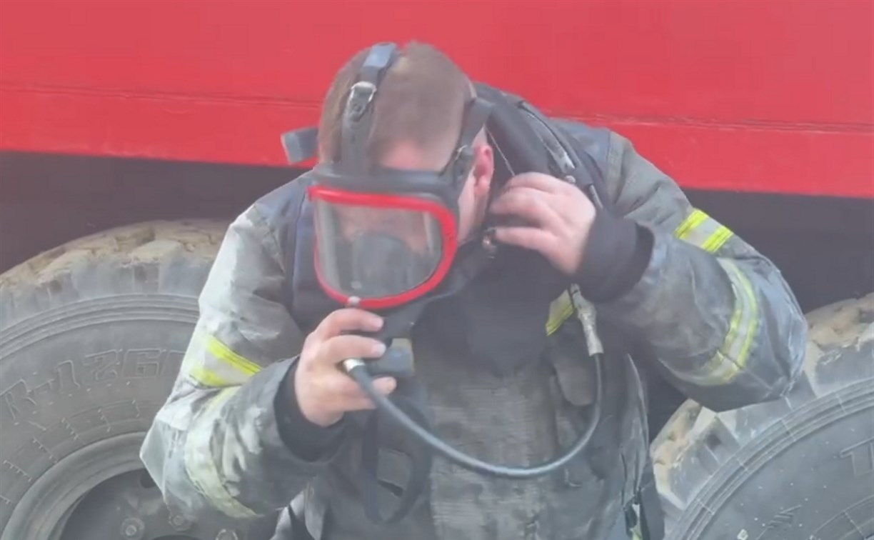 Мужчина пострадал в пожаре в ЖК "Горизонт" в Южно-Сахалинске