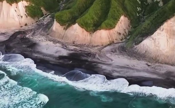 National Geographic опубликовал завораживающее видео Белых скал на Итурупе