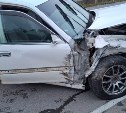Пьяная девушка с двумя детьми в салоне устроила массовое ДТП на Сахалине