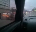 Появилось видео из салона авто, на котором пытались удрать от экипажа ДПС в Южно-Сахалинске