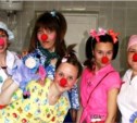 В День защиты детей больничные клоуны защищали юных пациентов от уколов (ФОТО)