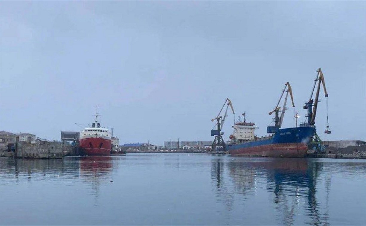 Паромную переправу Сахалин-материк закроют 11 апреля