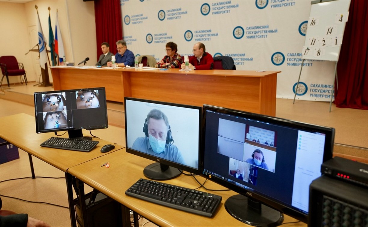 На Сахалине аспиранты впервые сдали кандидатский экзамен в дистанционном формате