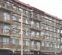 Более 100 тысяч квадратных метров аварийного жилья планируют расселить на Сахалине