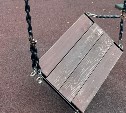 Вандалы поглумились над сквером Рыбаков в Курильске 