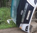Пассажирский автобус опрокинулся в Углегорском районе