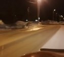 Строители превратили улицу Памятную в Южно-Сахалинске в болото