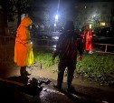 Из кранов жителей Шахтёрска течёт мутная вода: власти организовали подвоз