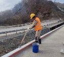 В Огоньках завершается ремонт моста через реку Быструю