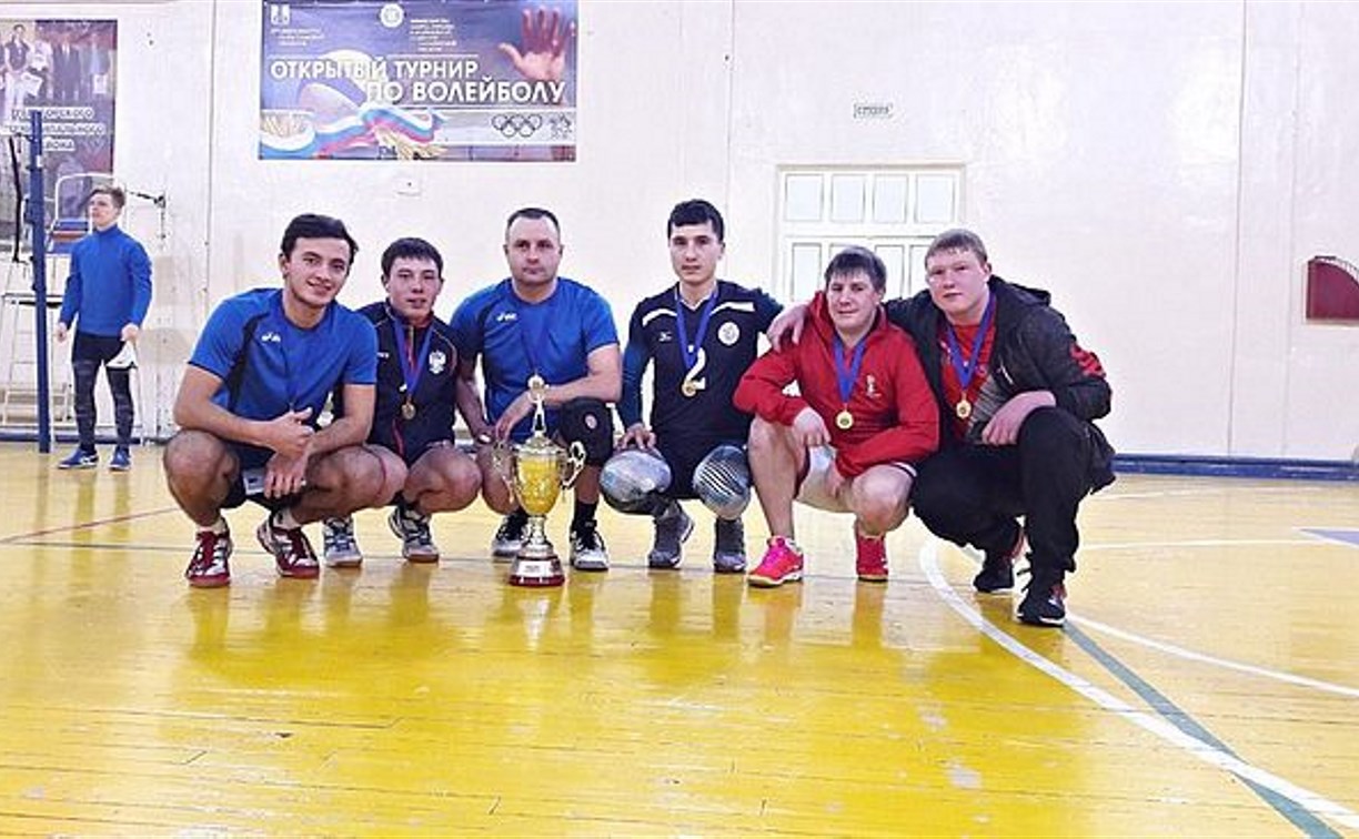 Суперкубок волейбольной лиги разыграли в Углегорске