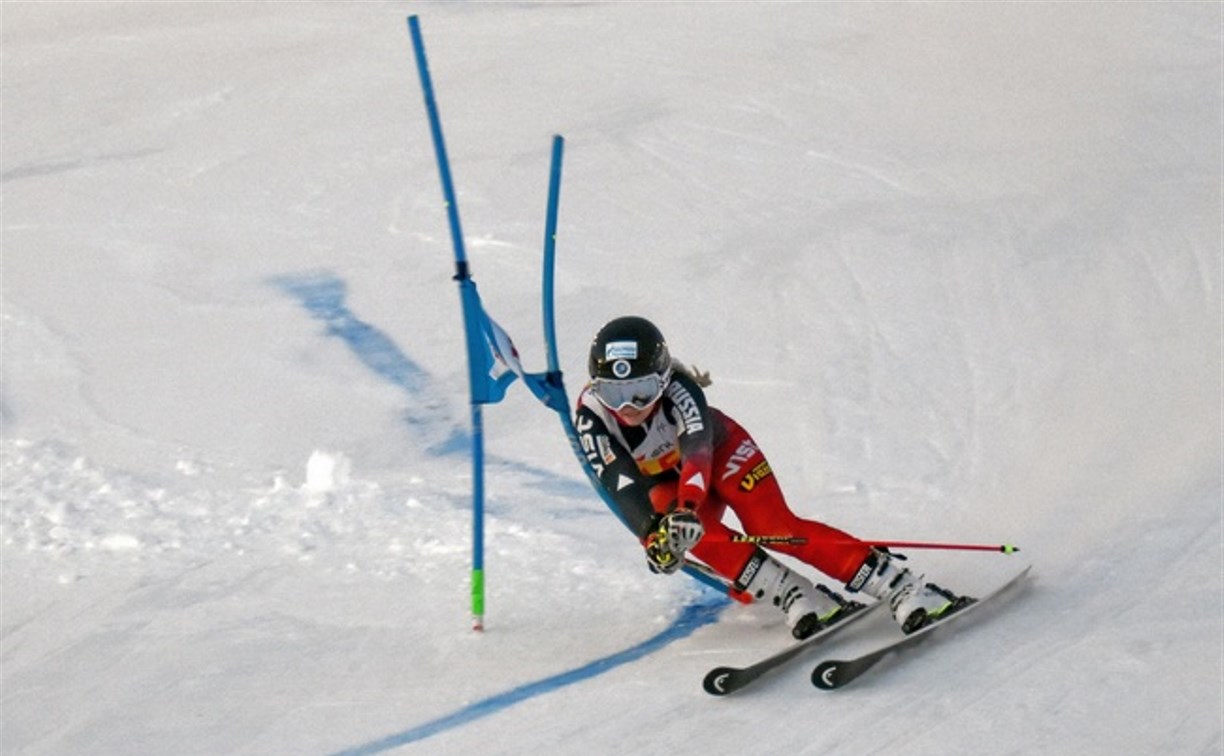 Сахалинские горнолыжницы вошли в десятку лучших на этапе Кубка России