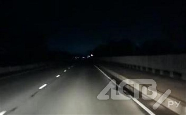 На трассе возле Сокола неделю нет света
