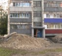 Глубокая яма с трубами пугает жителей Новоалександровска 
