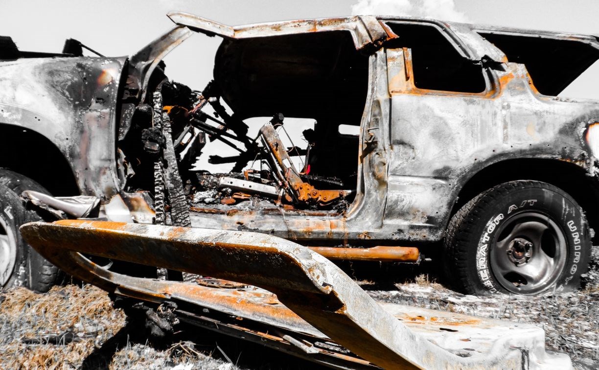 Автомобиль загорелся в Южно-Сахалинске