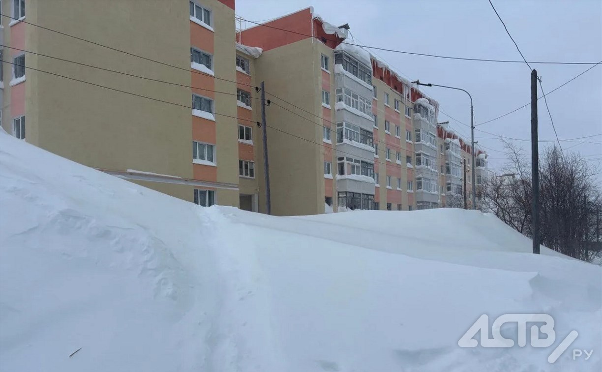 Обстановка на севере Сахалина в метель - часть дорог по-прежнему закрыта