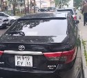 В Южно-Сахалинске ночью "стукнули" машину и скрылись: розыск очевидцев