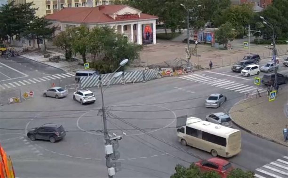 Перекрёсток Ленина - Сахалинской в областной столице планируют открыть в 20:00