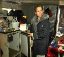 После сильного потопа семья четвертый день  живет в машине в Долинском районе