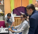 На Сахалин прибыла бригада медиков из Новосибирска для обследования детей с нарушением работы сердца 