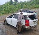 Автомобиль Toyota Wish перевернулся на трассе в Долинском районе