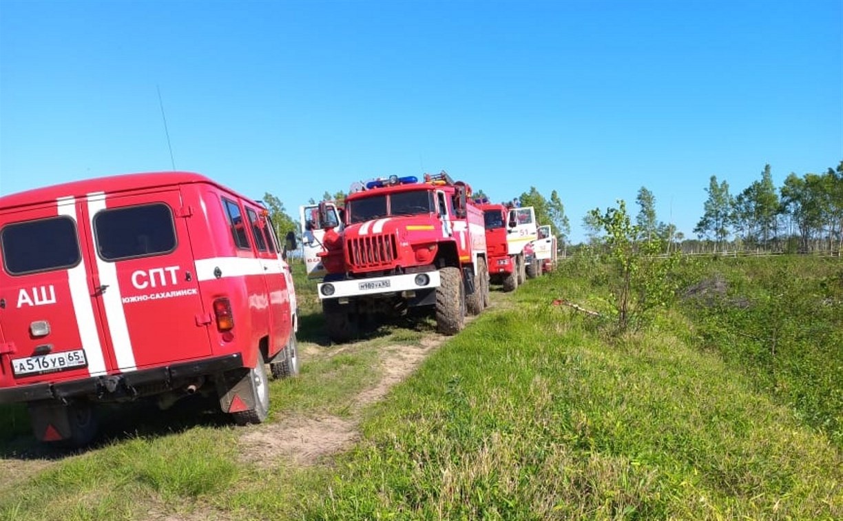 Сахалинские пожарные уберегли от огня знаменитые Успеновские клюквенники