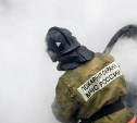 Пожарные потушили дачный дом в Южно-Сахалинске