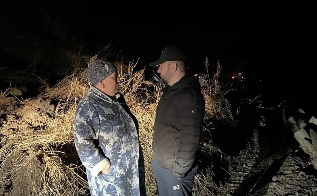 Оползень сошёл на дорогу к селу Дуэ в Александровск-Сахалинском районе