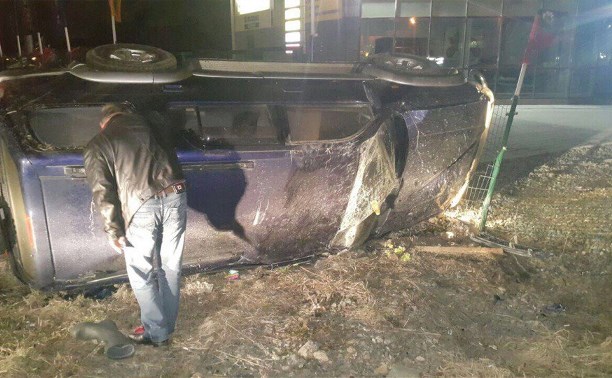 Пострадавших в аварии возле корейской церкви в Южно-Сахалинске увезла скорая