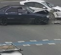 Невнимательная автомобилистка стала причиной жёсткого ДТП в Южно-Сахалинске 