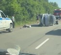Автомобиль опрокинулся в результате жёсткого ДТП в Долинском районе