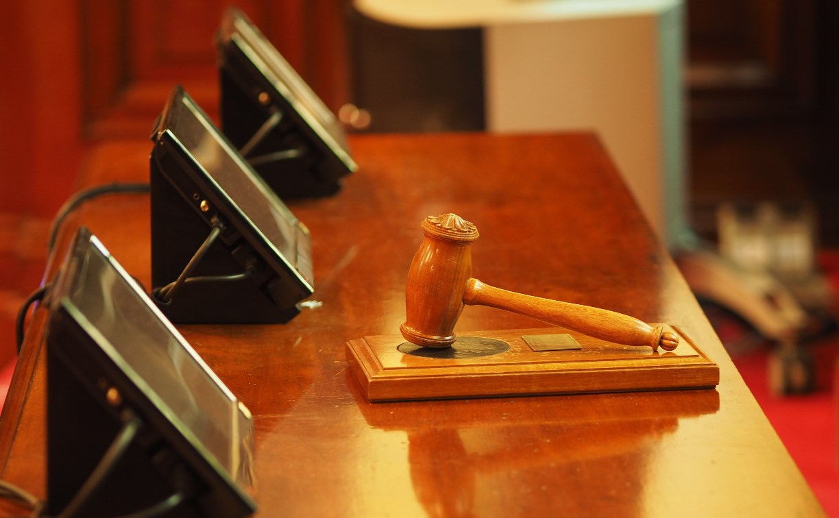 Ошибочно перечисленная пенсия в 408 рублей стала причиной судебного разбирательства на Сахалине