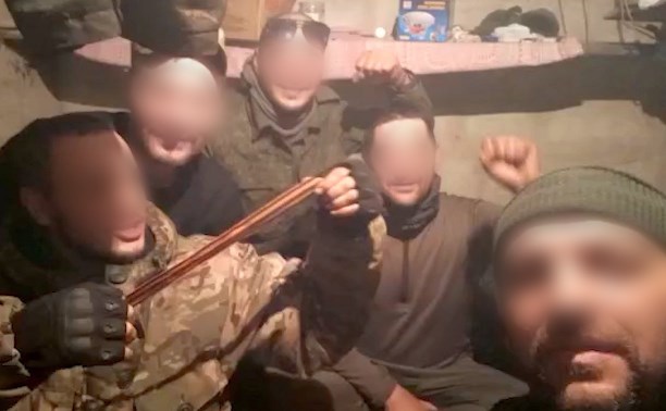 "Вот этой ленточки они боятся": в сахалинских мессенджерах появилось трогательное видео от бойцов