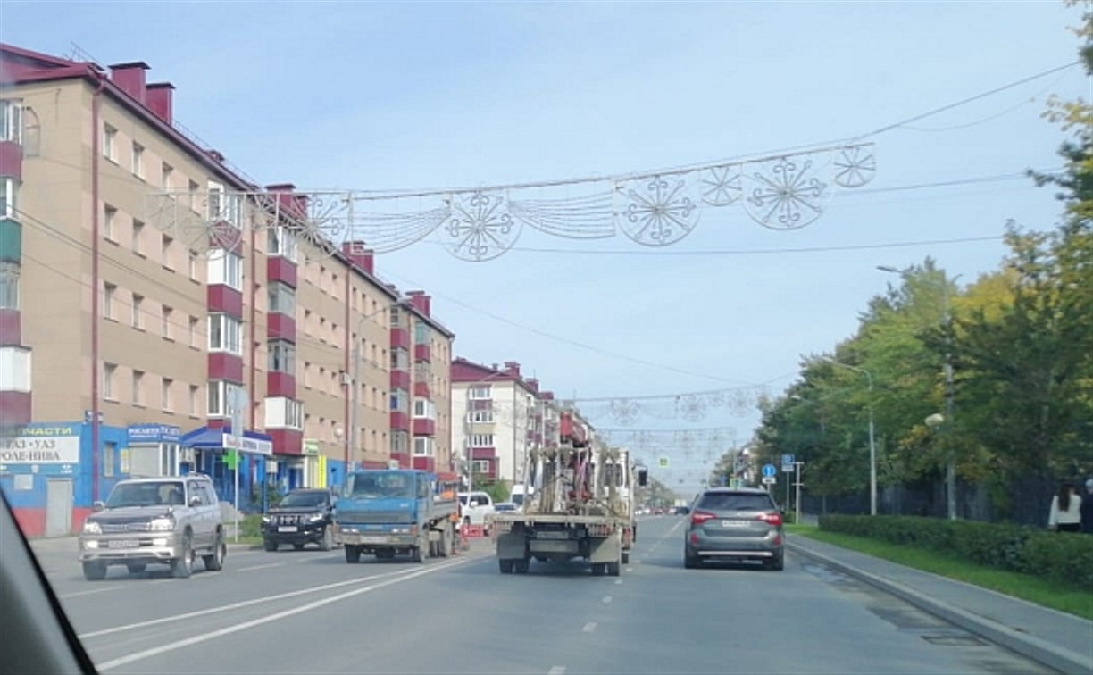 «Зигзагзировать надо»: водители предупреждают о новом ремонте в Южно-Сахалинске